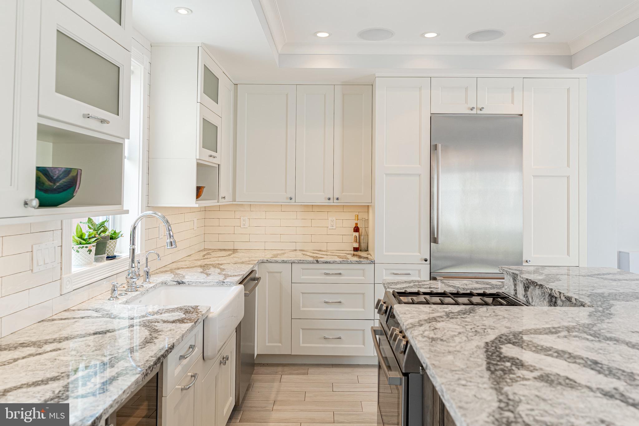 906 12th Street Southeast Washington, DC 20003 - Photo 16 of 33