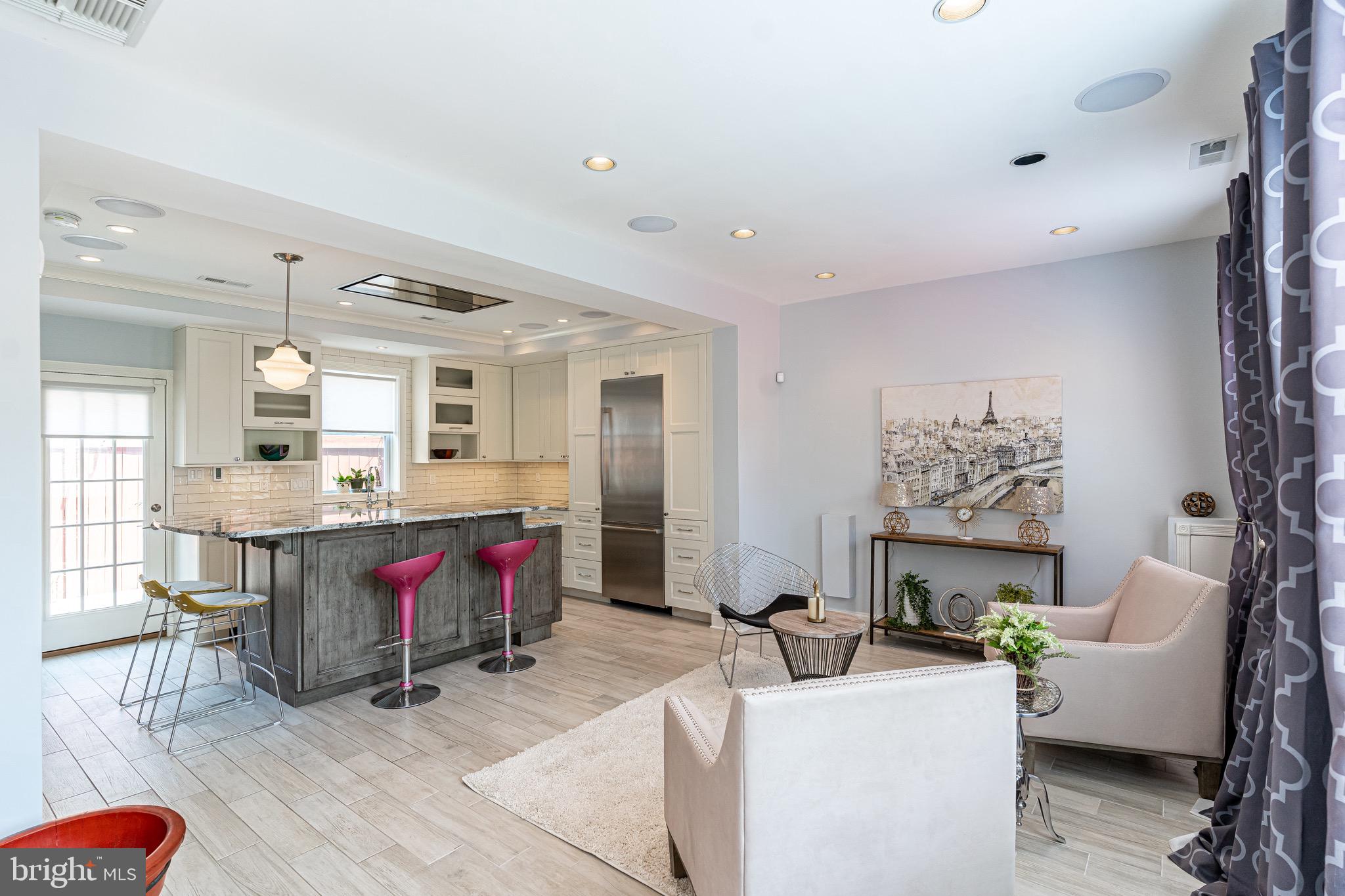 906 12th Street Southeast Washington, DC 20003 - Photo 7 of 33