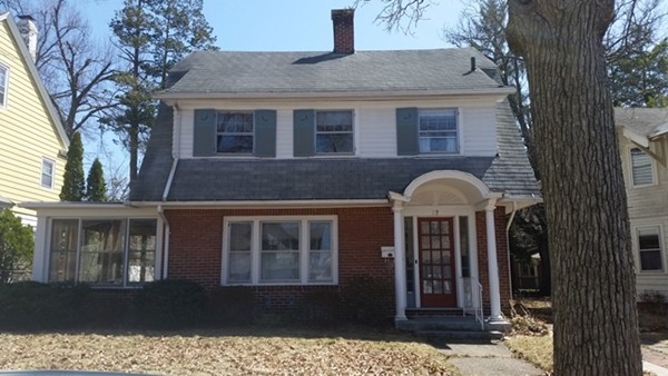 37 Burton Street Springfield, MA 01108 - Photo 1 of 29 Gallery Image 1