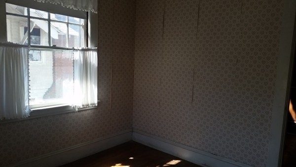 37 Burton Street Springfield, MA 01108 - Photo 18 of 29 Gallery Image 18