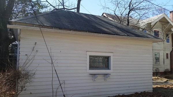 37 Burton Street Springfield, MA 01108 - Photo 4 of 29 Gallery Image 4