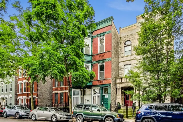 $2,300 | 1645 West Huron Street, Unit 3F, Chicago, IL 60622