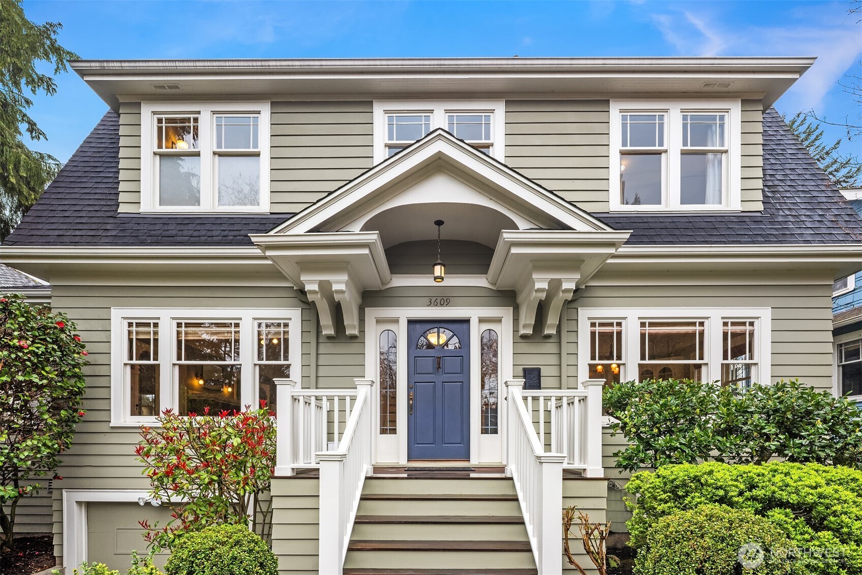 3609 Burke Avenue North Seattle, WA 98103 - Photo 1 of 40
