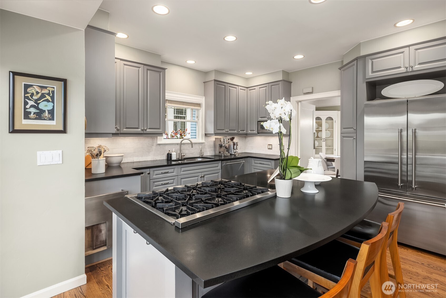 3609 Burke Avenue North Seattle, WA 98103 - Photo 16 of 40