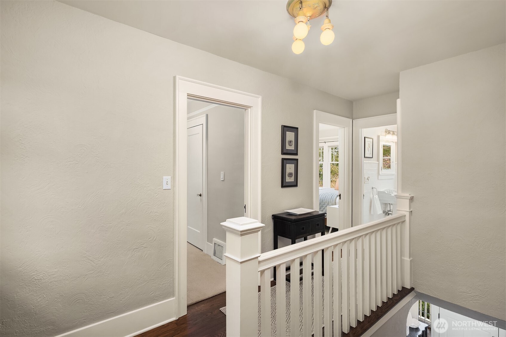 3609 Burke Avenue North Seattle, WA 98103 - Photo 22 of 40