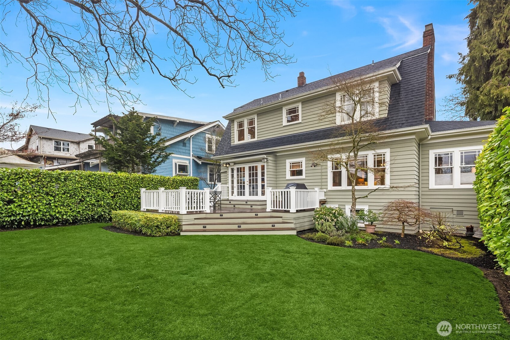 3609 Burke Avenue North Seattle, WA 98103 - Photo 33 of 40