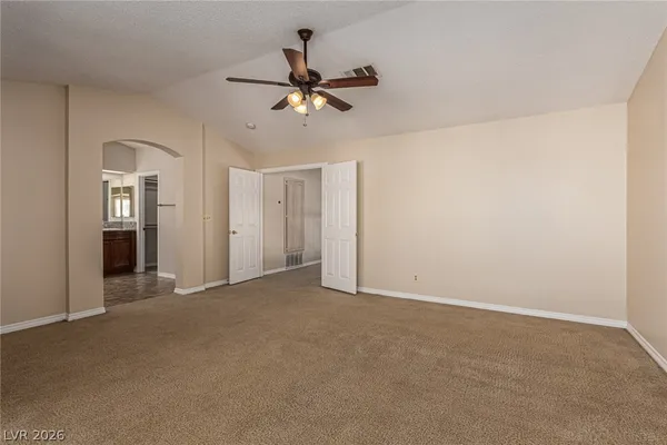 $2,600 | 3308 Royal Glen Court, Las Vegas, NV 89117