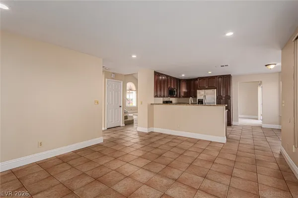 $2,600 | 3308 Royal Glen Court, Las Vegas, NV 89117