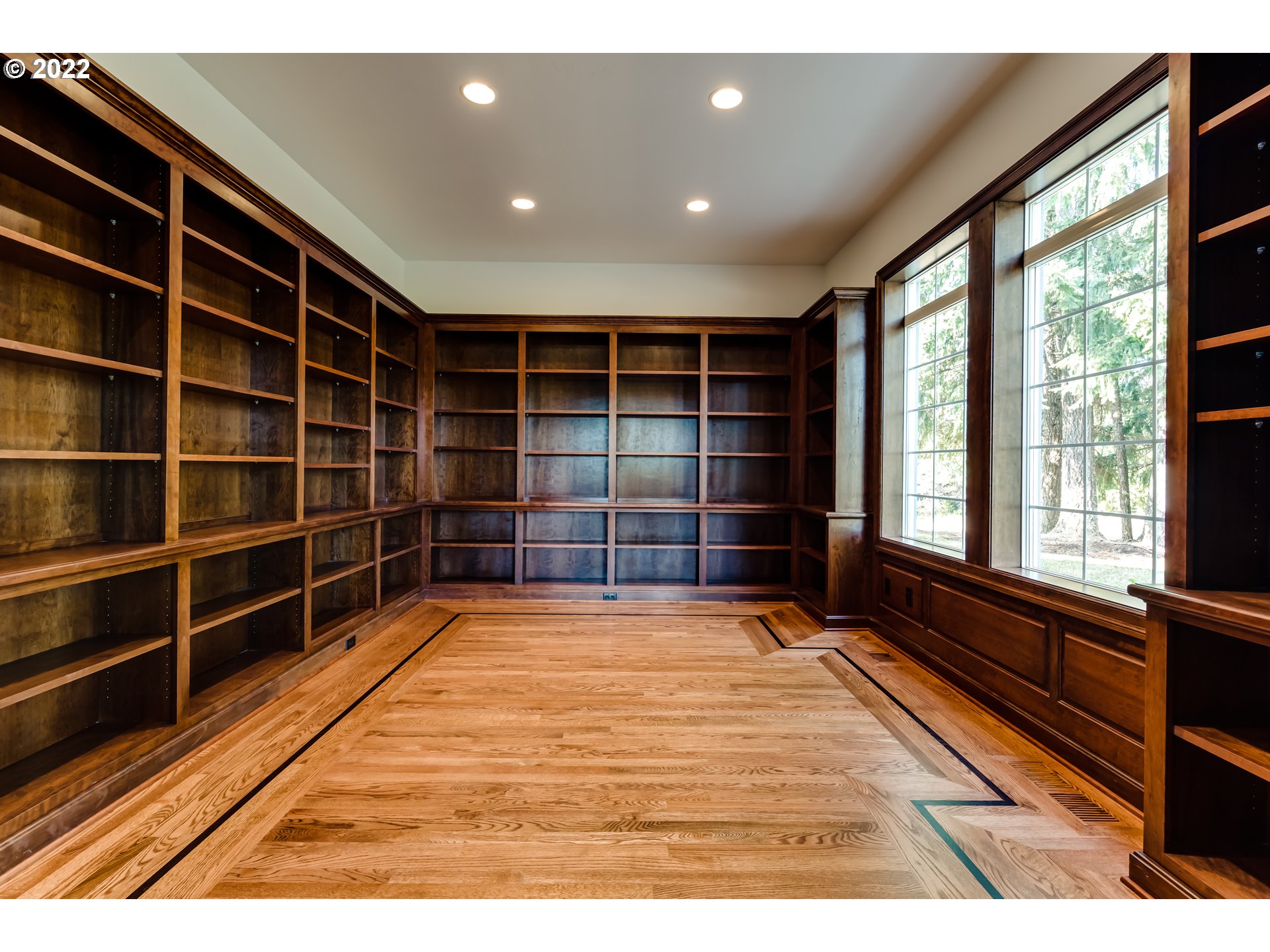 29585 Fox Hollow Road Eugene, OR 97405 - Photo 5 of 32 Gallery Image 5