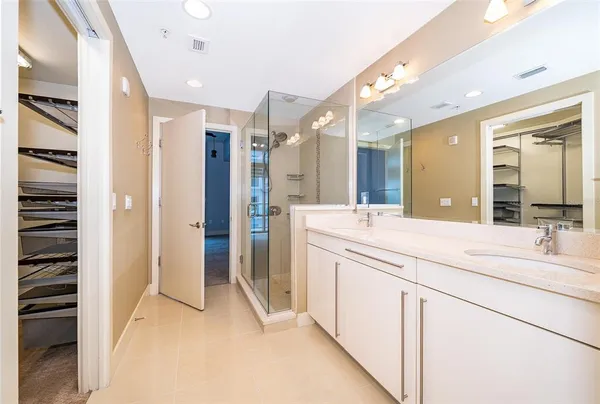 $2,500 | 260 South Osceola Avenue, Unit 710, Orlando, FL 32801
