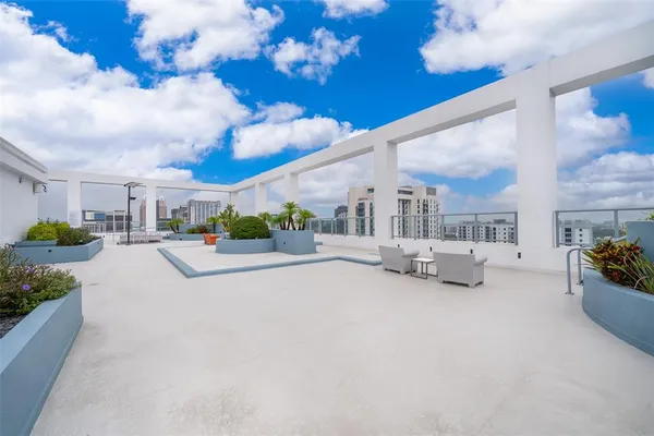 $2,500 | 260 South Osceola Avenue, Unit 710, Orlando, FL 32801