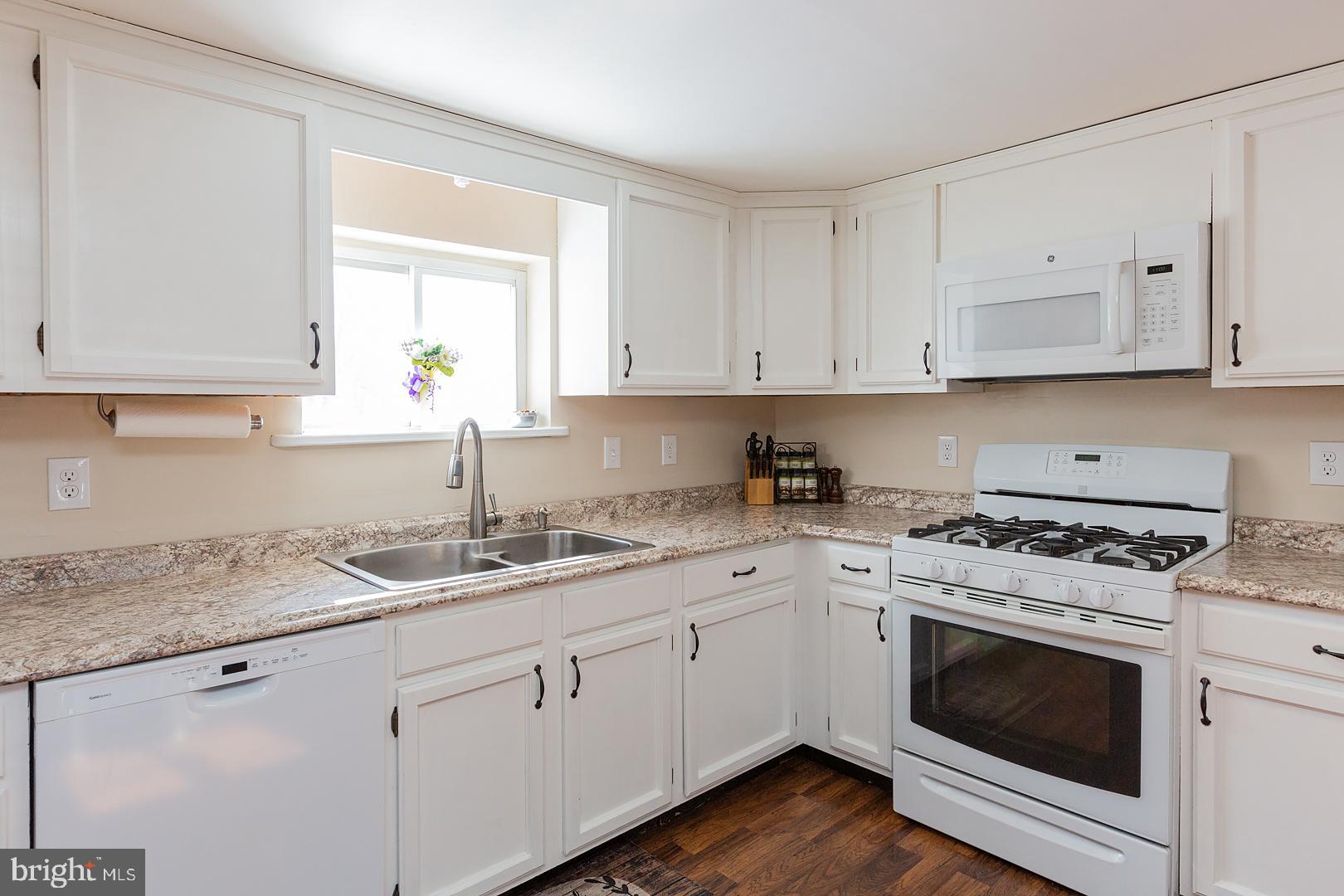 195 Ducktown Road Hellam, PA 17406 - Photo 6 of 77 Gallery Image 6