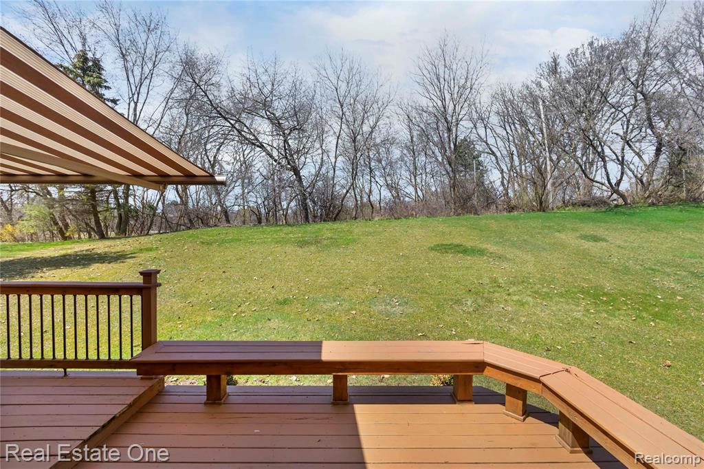 702 Ten Point Drive Rochester Hills, MI 48309 - Photo 33 of 34