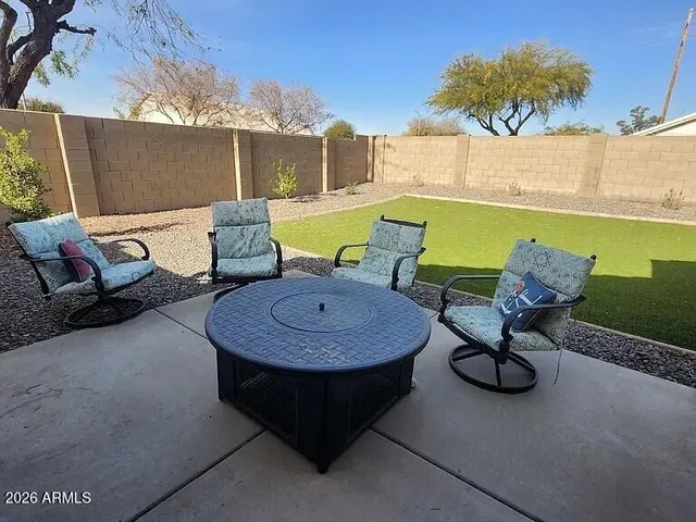 $2,000 | 8642 West Echo Lane, Peoria, AZ 85345