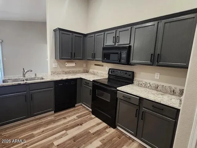 $2,000 | 8642 West Echo Lane, Peoria, AZ 85345