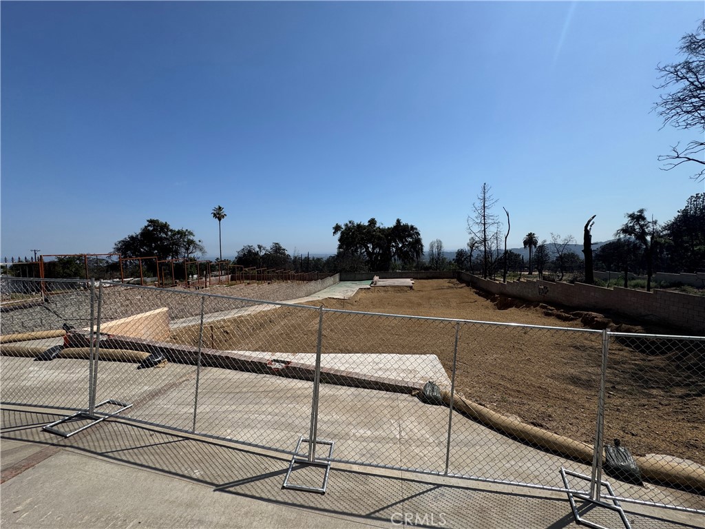 628 Wapello Street Altadena, CA 91001 - Photo 4 of 13 a view of a tennis court with sitting area