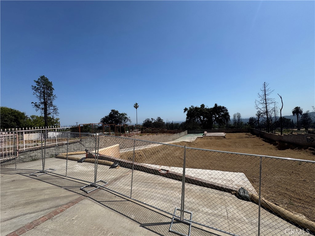 628 Wapello Street Altadena, CA 91001 - Photo 5 of 13 a view of a tennis court