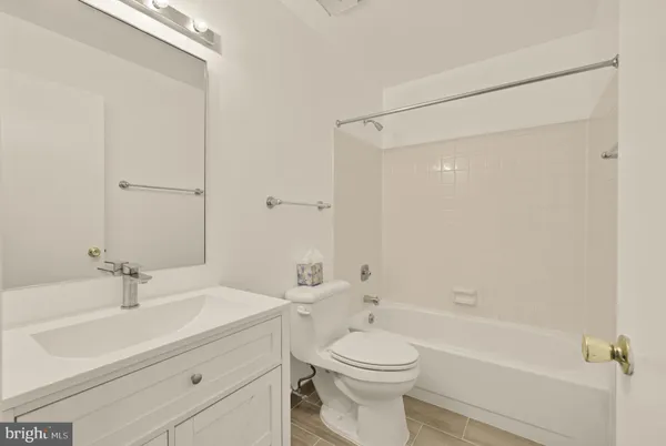 $3,600 | 2 Spindrift Way, Annapolis, MD 21403