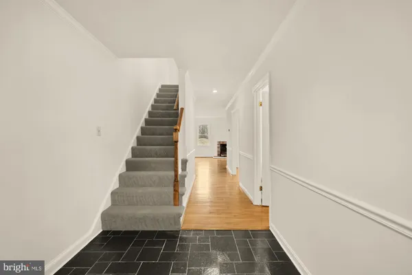 $3,600 | 2 Spindrift Way, Annapolis, MD 21403