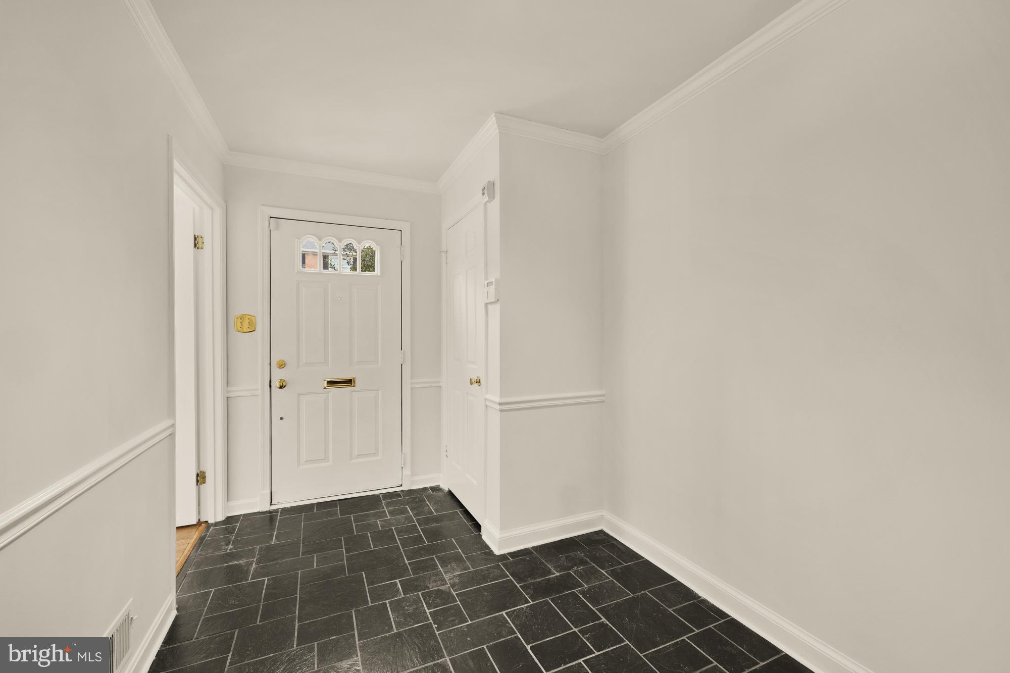 2 Spindrift Way Annapolis, MD 21403 - Photo 4 of 39 a view of an empty room