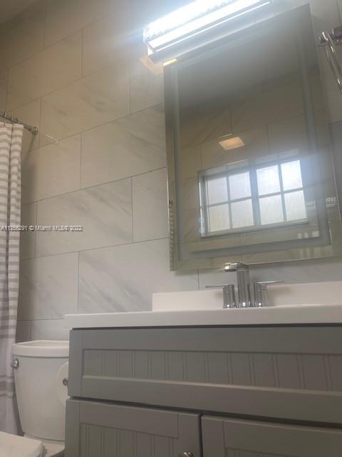 6990 Northwest 179th Street, Unit 2012 Hialeah, FL 33015 - Photo 10 of 21