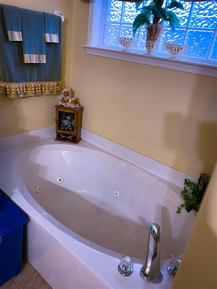 5195 Guffin Road Bartlett, TN 38135 - Photo 11 of 19 Gallery Image 11