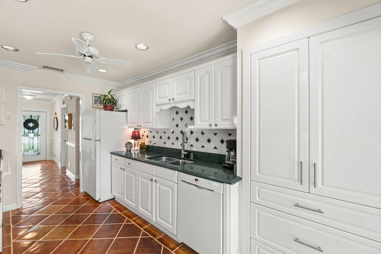 21595 Plum Road Boca Raton, FL 33433 - Photo 15 of 42 Photo 15