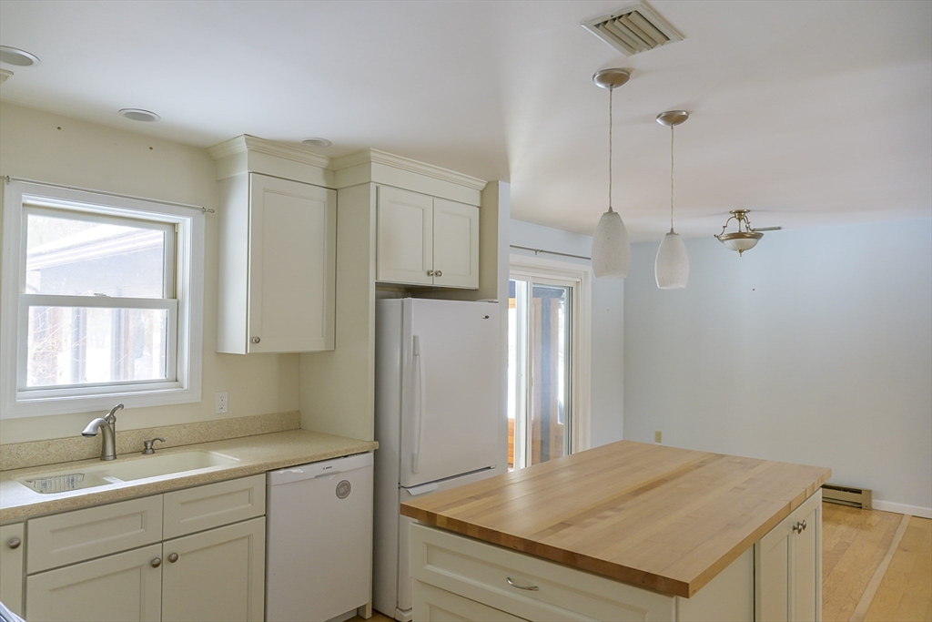 97 Gulf Road Belchertown, MA 01007 - Photo 9 of 35