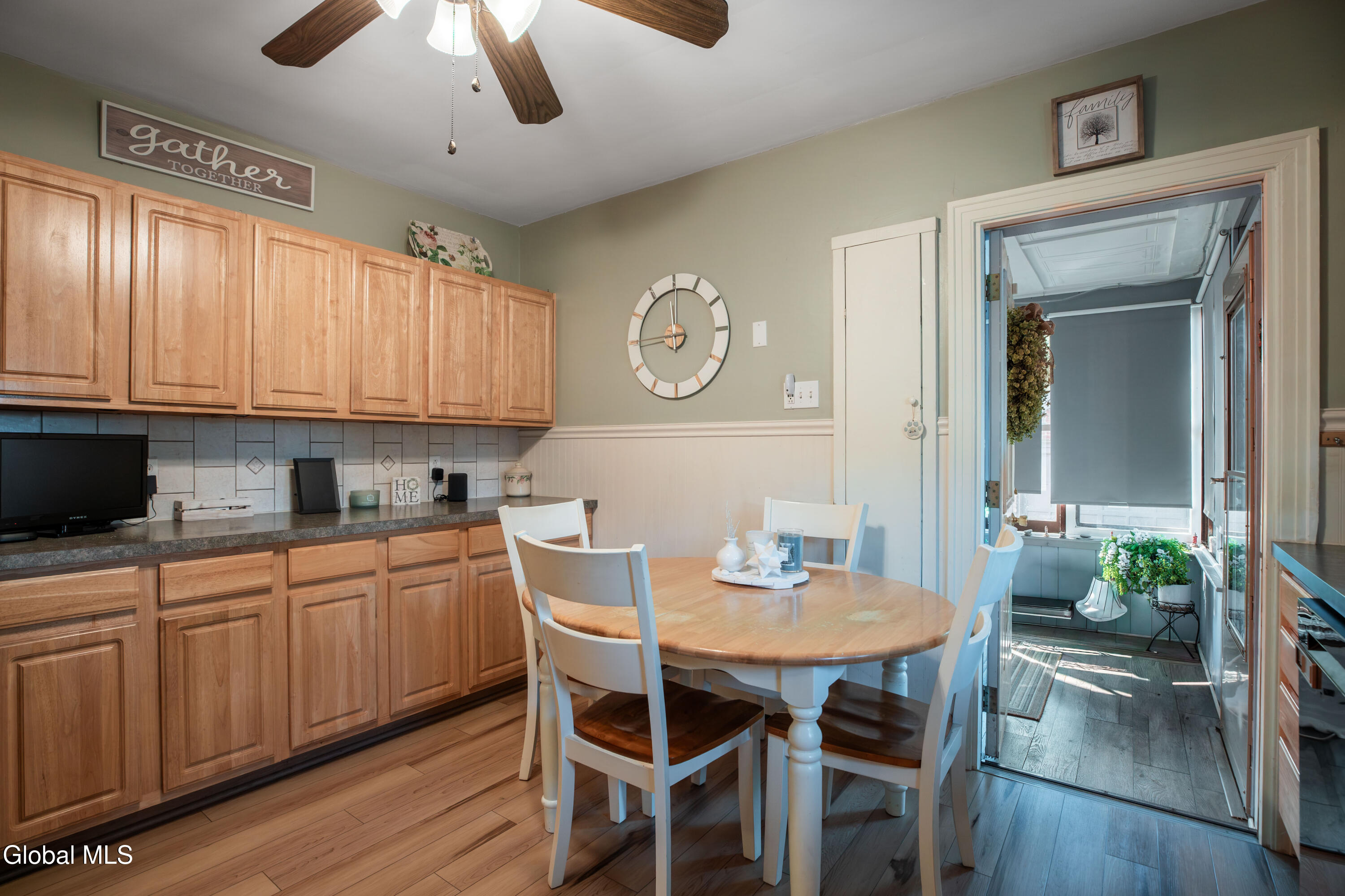 292 Whitehall Road Albany, NY 12209 - Photo 26 of 54 RDP 26=1007 292 Whitehall Rd (28)