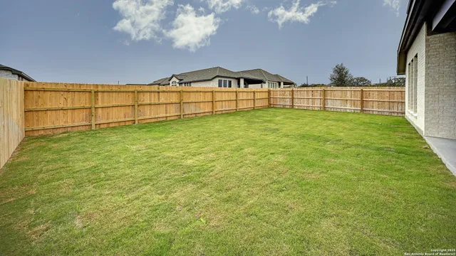 $499,900 | 183 Mountain Oak, Castroville, TX 78009