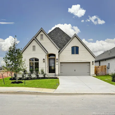 $499,900 | 183 Mountain Oak, Castroville, TX 78009