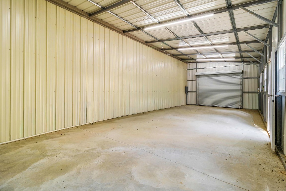 21 Red Oak Circle Point Blank, TX 77364 - Photo 36 of 50 a view of an empty room