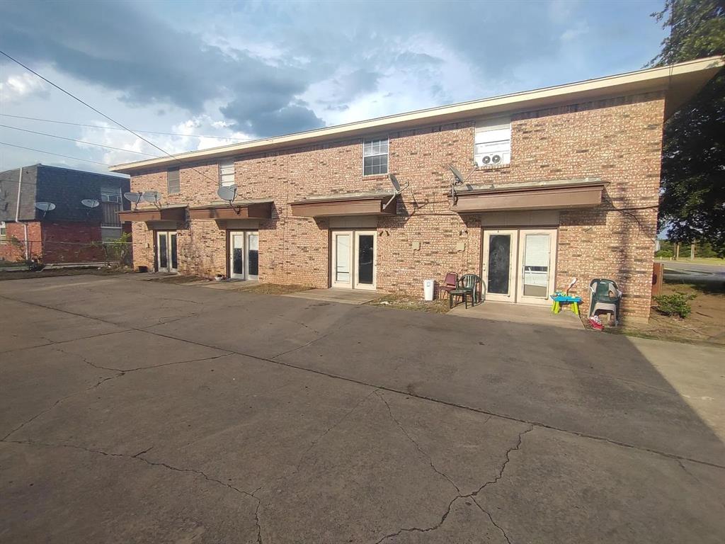 7816 Romney Road, Unit 3 Fort Worth, TX 76134 - Photo 18 of 18 a view of a building with a street