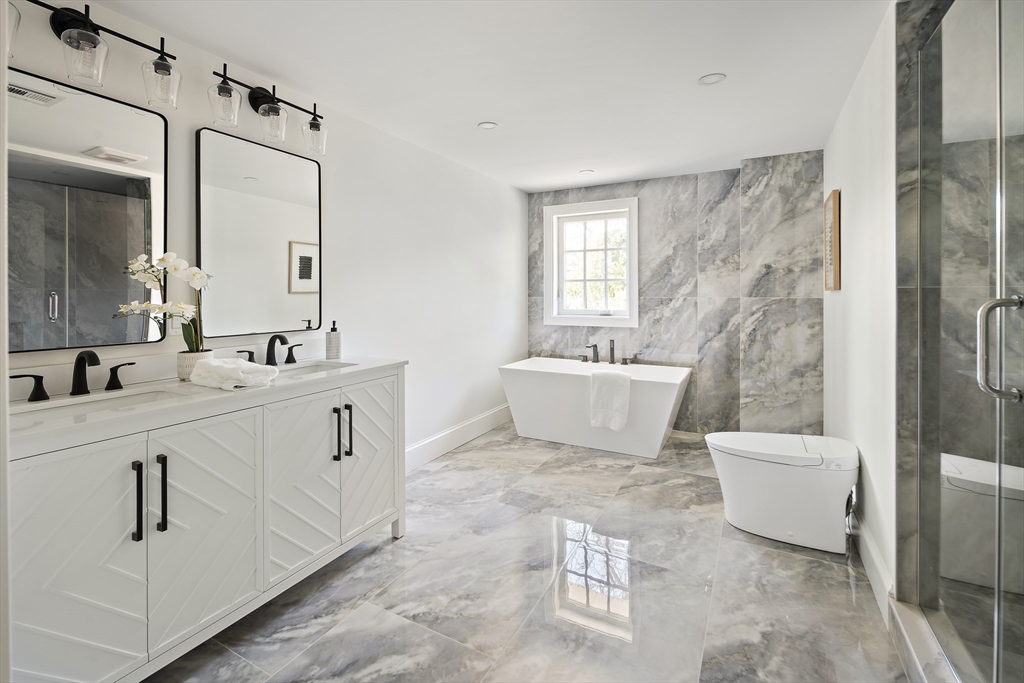 124 Lovejoy Road Andover, MA 01810 - Photo 11 of 32