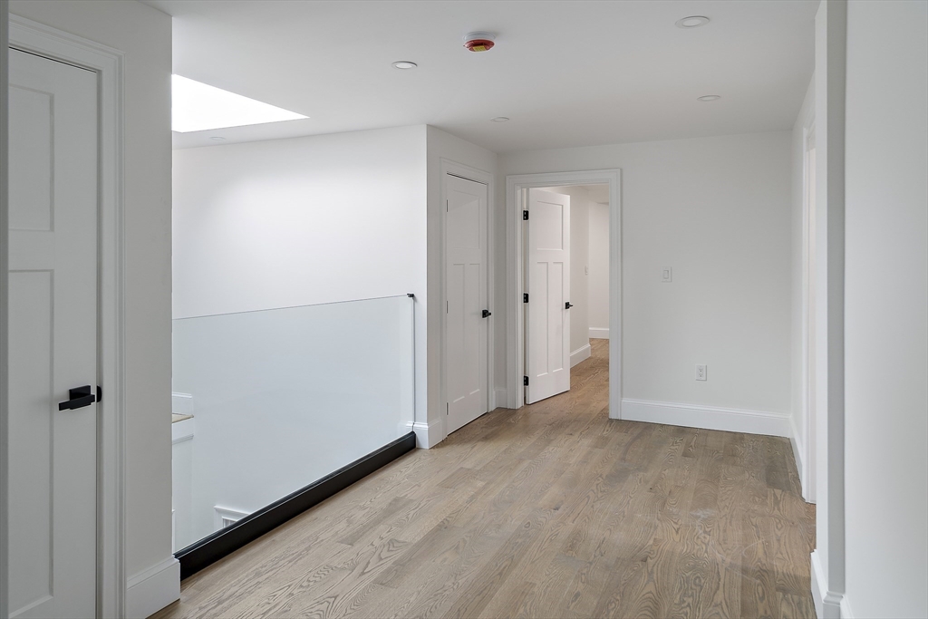 124 Lovejoy Road Andover, MA 01810 - Photo 13 of 32