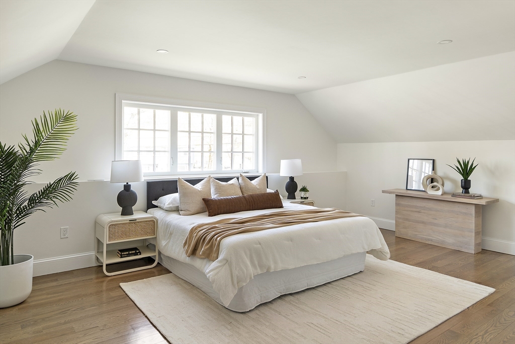 124 Lovejoy Road Andover, MA 01810 - Photo 7 of 32