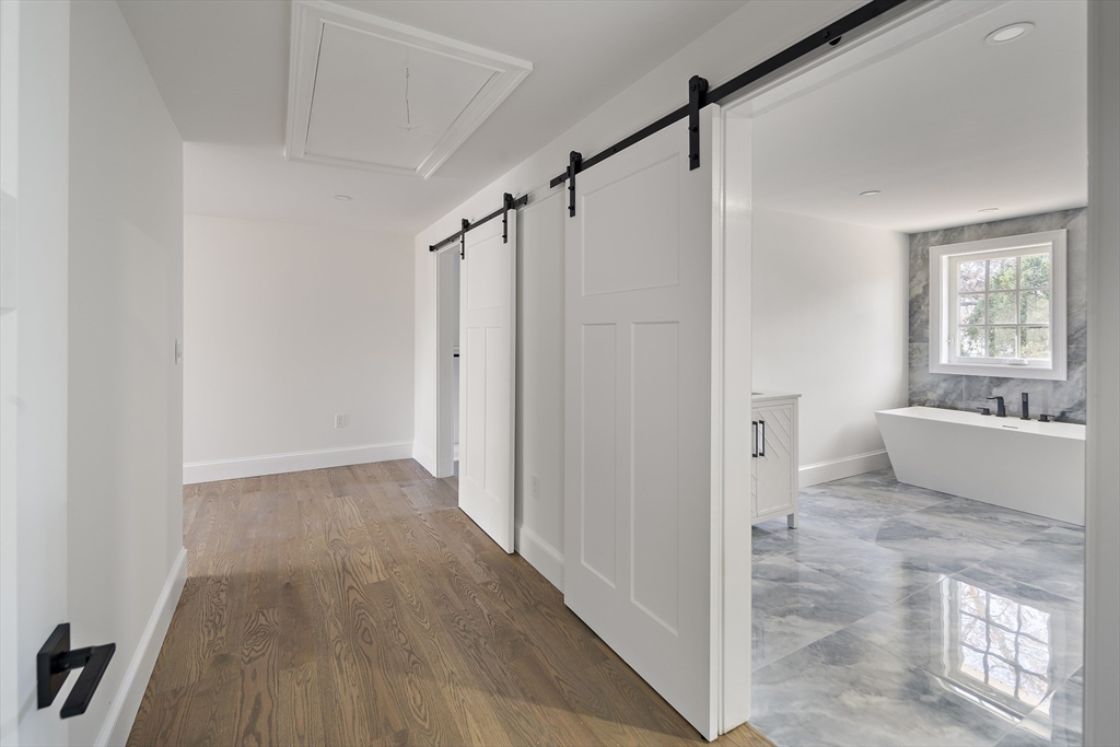 124 Lovejoy Road Andover, MA 01810 - Photo 10 of 32