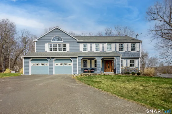 $660,000 | 11 Joan Drive, Newtown, CT 06470