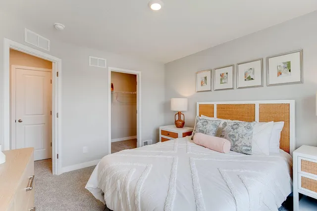 $710,000 | 1504 Clover Preserve Way, Chaska, MN 55318