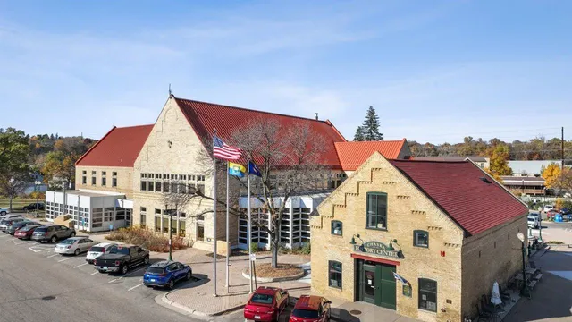 $710,000 | 1504 Clover Preserve Way, Chaska, MN 55318