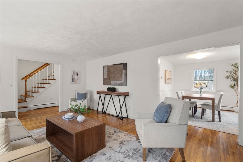 8 Woodfall Road Medfield, MA 02052 - Photo 7 of 41