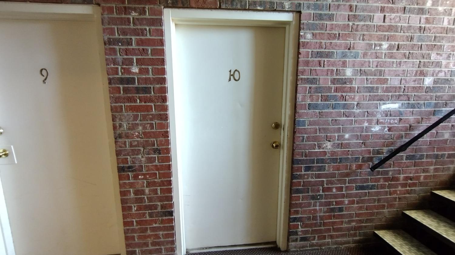 6254 Daly Road, Unit 10 Cincinnati, OH 45224 - Photo 1 of 12