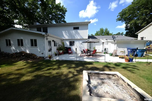 $350,000 | 4211 Fox Crk Drive, Mount Vernon, IL 62864