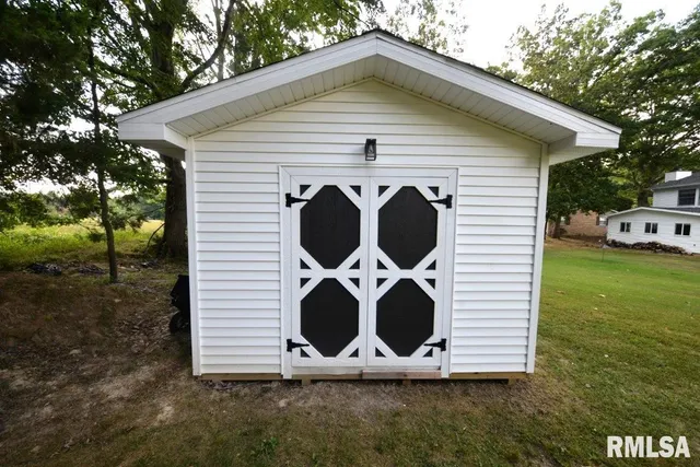 $350,000 | 4211 Fox Crk Drive, Mount Vernon, IL 62864