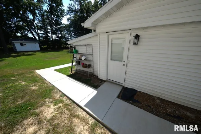 $350,000 | 4211 Fox Crk Drive, Mount Vernon, IL 62864