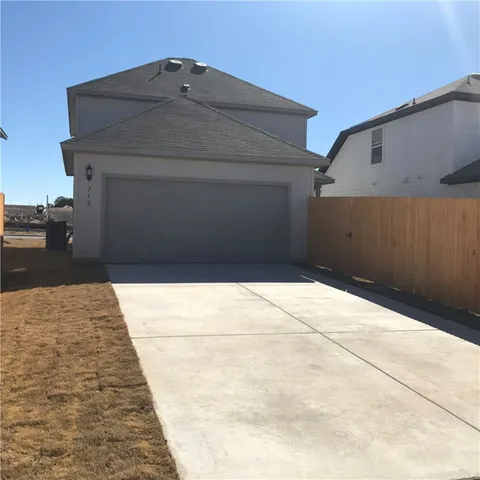 $2,000 | 712 Long Run, Liberty Hill, TX 78642