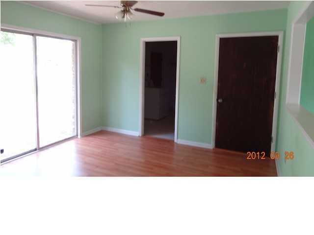 6184 Old Hickory Road Crestview, FL 32539 - Photo 4 of 14 a black and white photo of a room