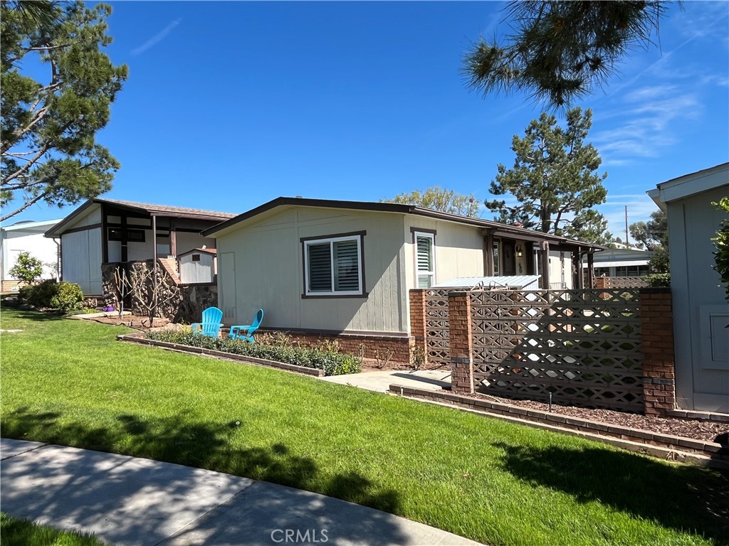 751 Village Lake Brea, CA 92821 - Photo 3 of 16