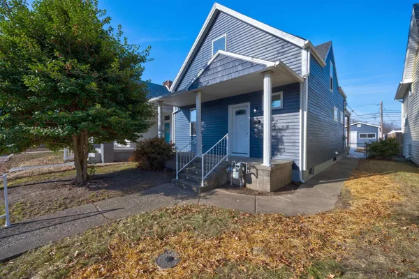 $219,500 | 212 East Delaware Street, Evansville, IN 47711