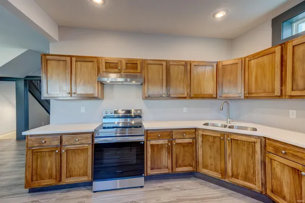 $219,500 | 212 East Delaware Street, Evansville, IN 47711